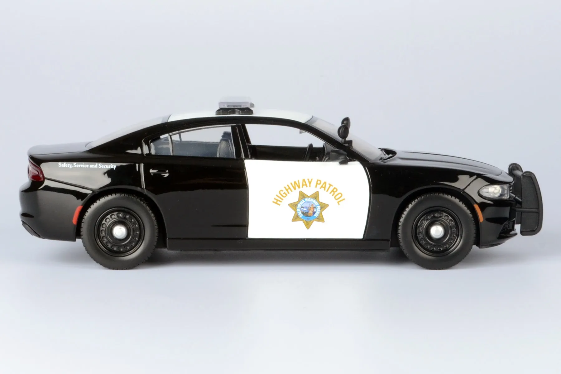 2023 Dodge Charger Police Pursuit Car CHP California Highway Patrol Black & White 1/24 Diecast Model Motormax 76807