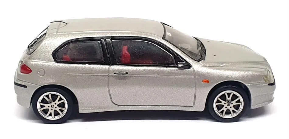 Alezan 1/43 Scale 6293 - 2003 Alfa Romeo 147 JTD 16V - Met Silver Grey