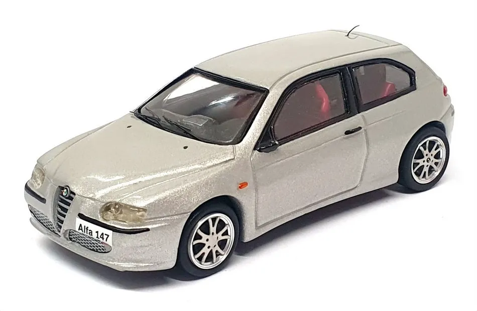 Alezan 1/43 Scale 6293 - 2003 Alfa Romeo 147 JTD 16V - Met Silver Grey