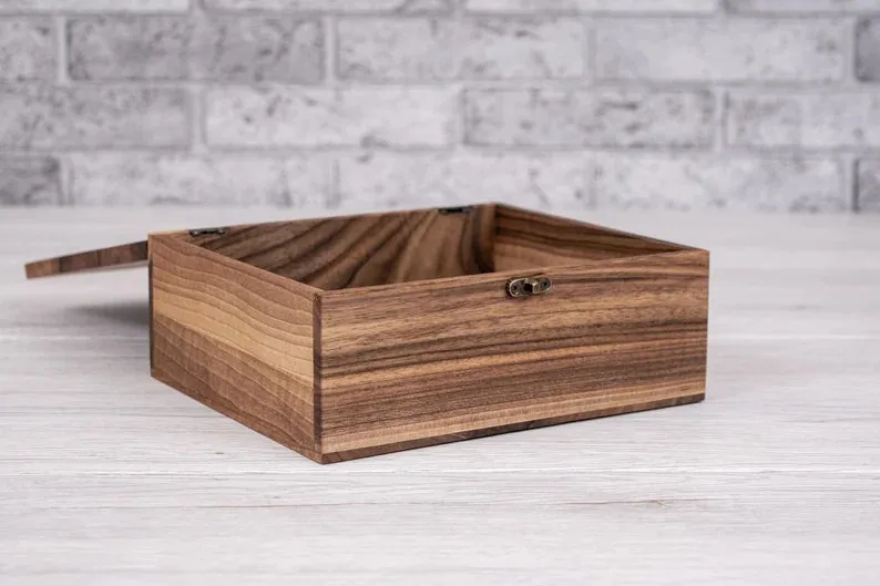 Personalized wooden keepsake box