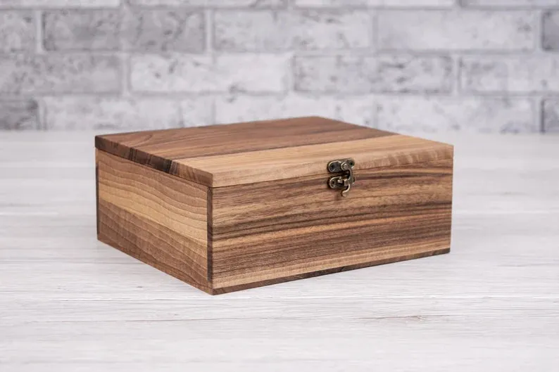 Personalized wooden keepsake box